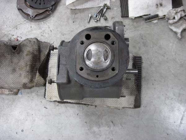 �a�l�v�q�Q�U���X�g�A