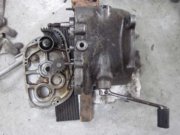 �a�l�v�q�Q�U���X�g�A