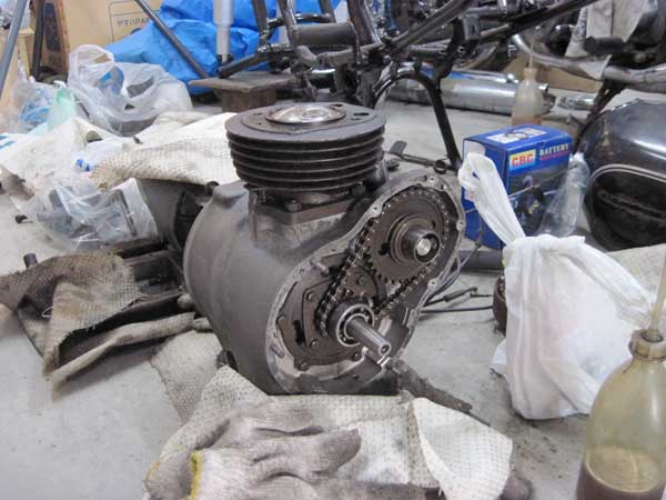 �a�l�v�q�Q�U���X�g�A