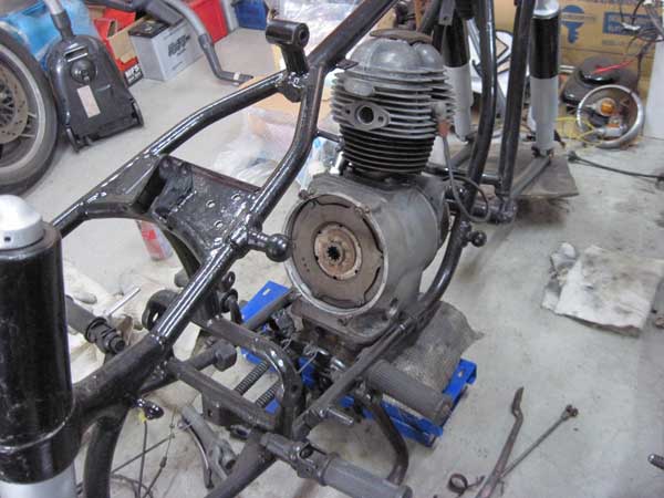 �a�l�v�q�Q�U���X�g�A