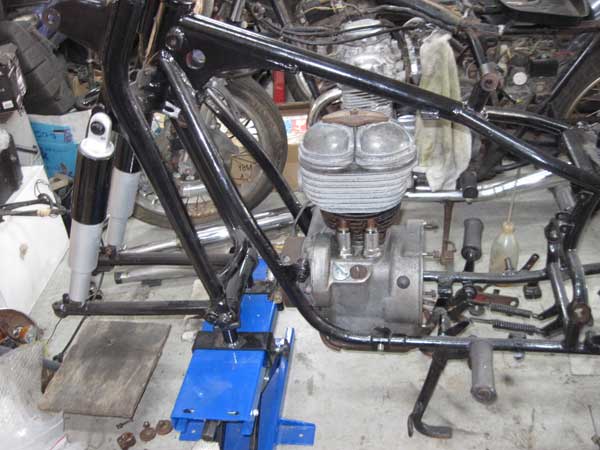 �a�l�v�q�Q�U���X�g�A