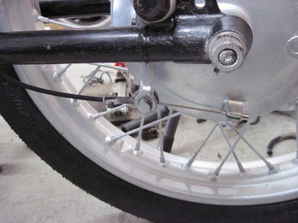 �a�l�v�q�Q�U���X�g�A